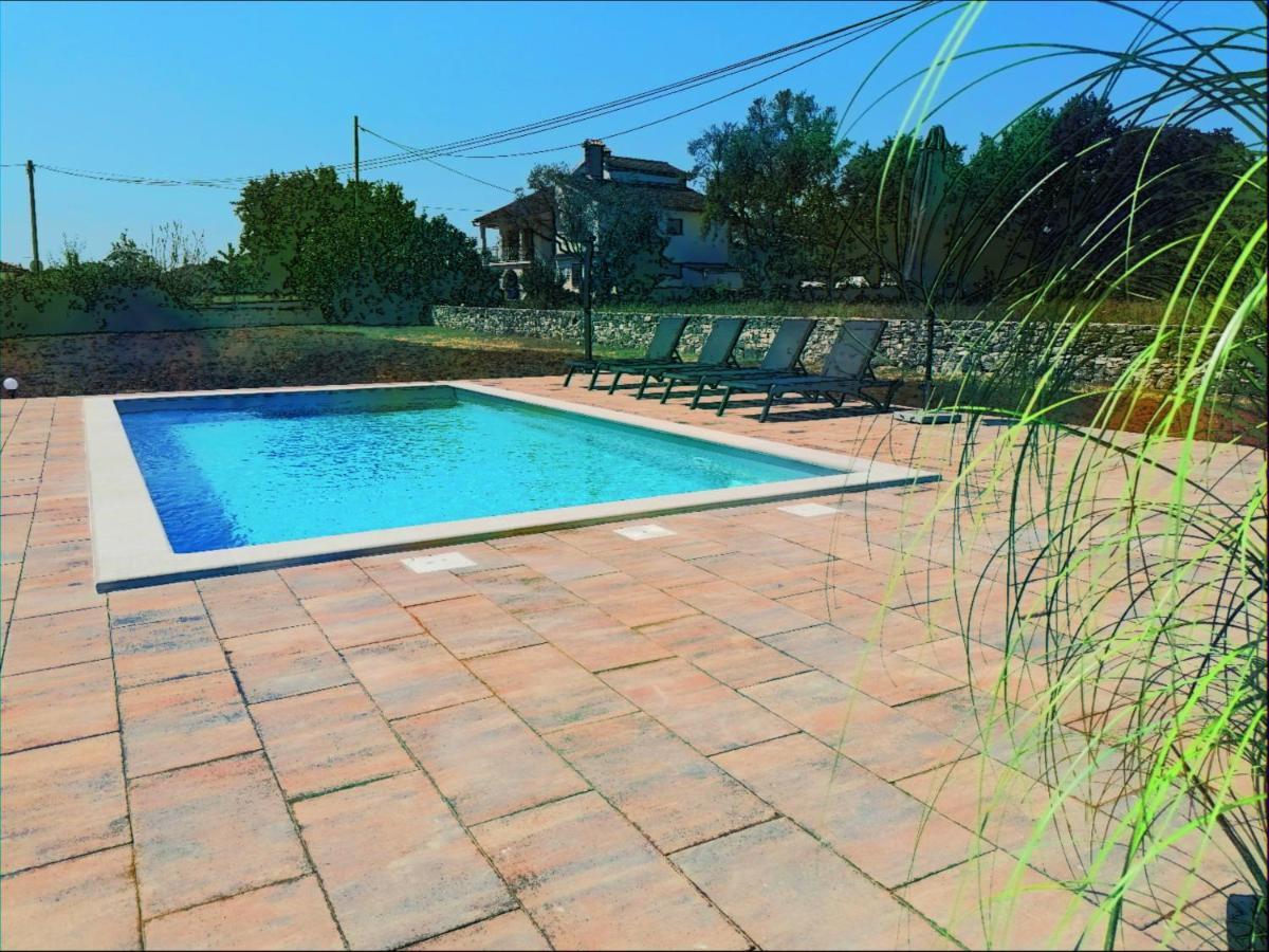 칸파나르 Cozy House With Pool Near Rovinj 아파트 외부 사진